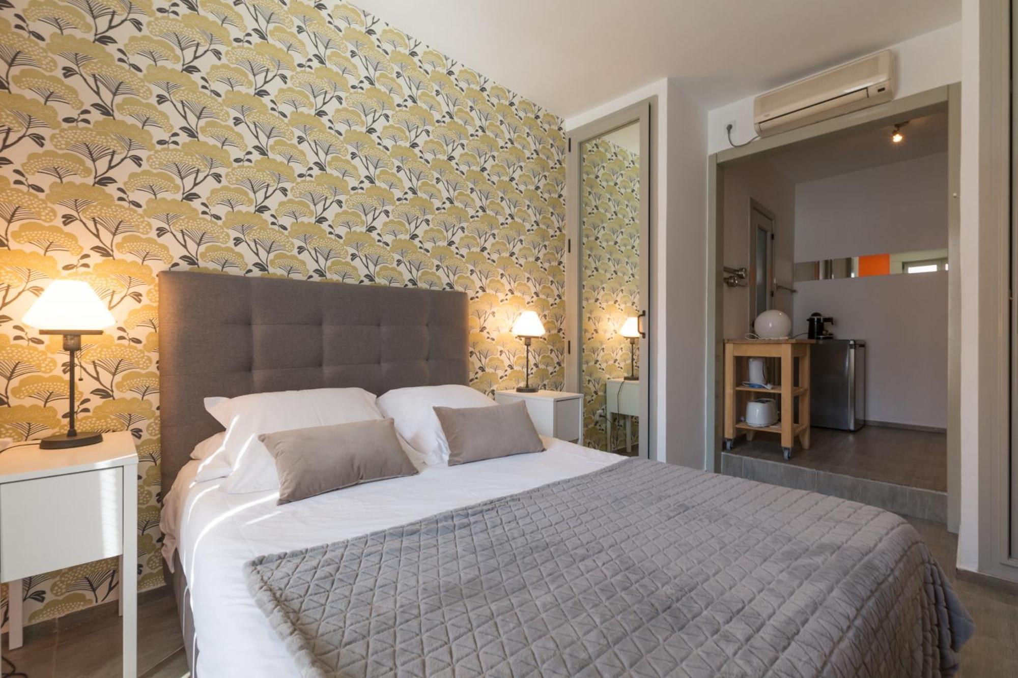 Santa Ana Boutique En Appartamento Madrid