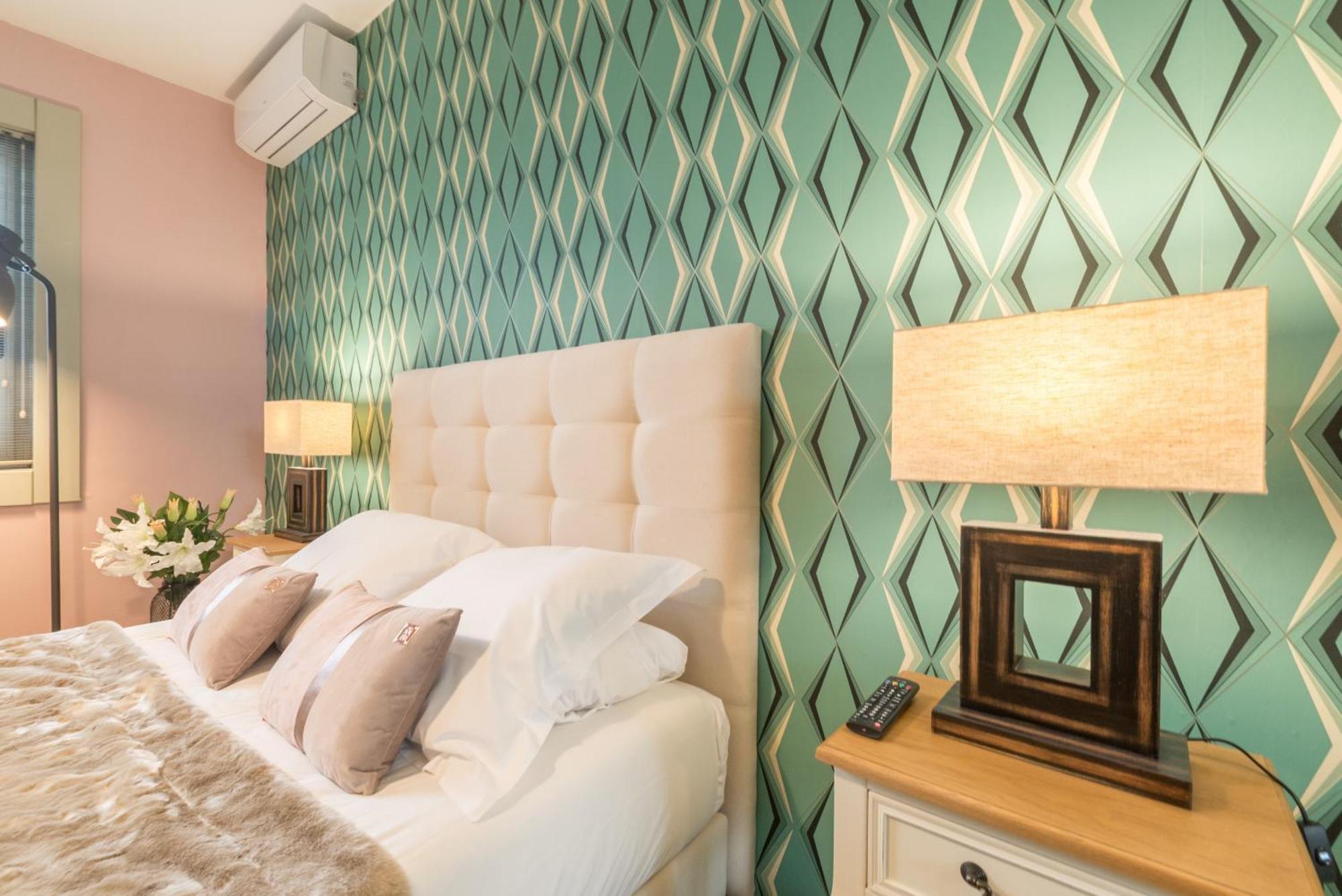 Santa Ana Boutique En Appartamento Madrid